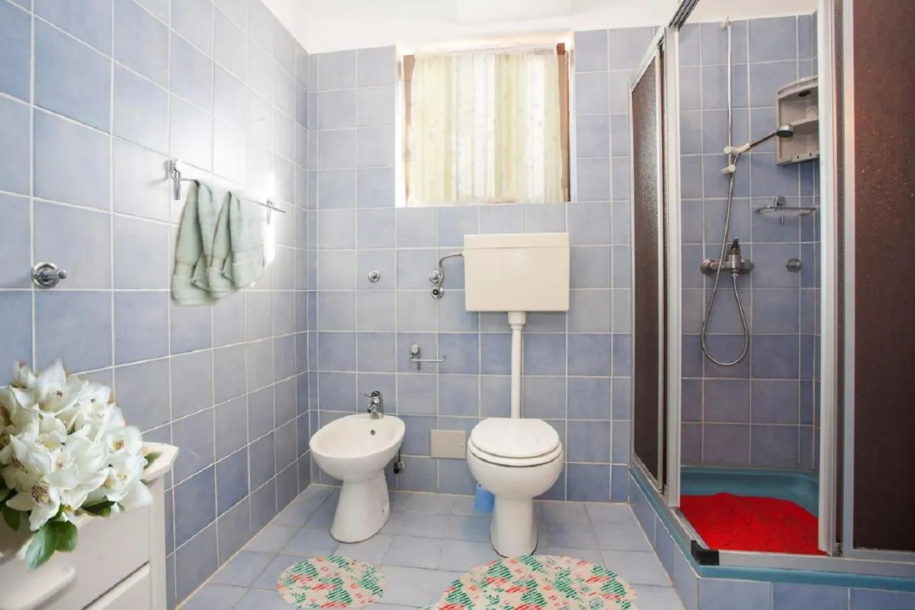 Valentina Apartment And Studio Vantacici