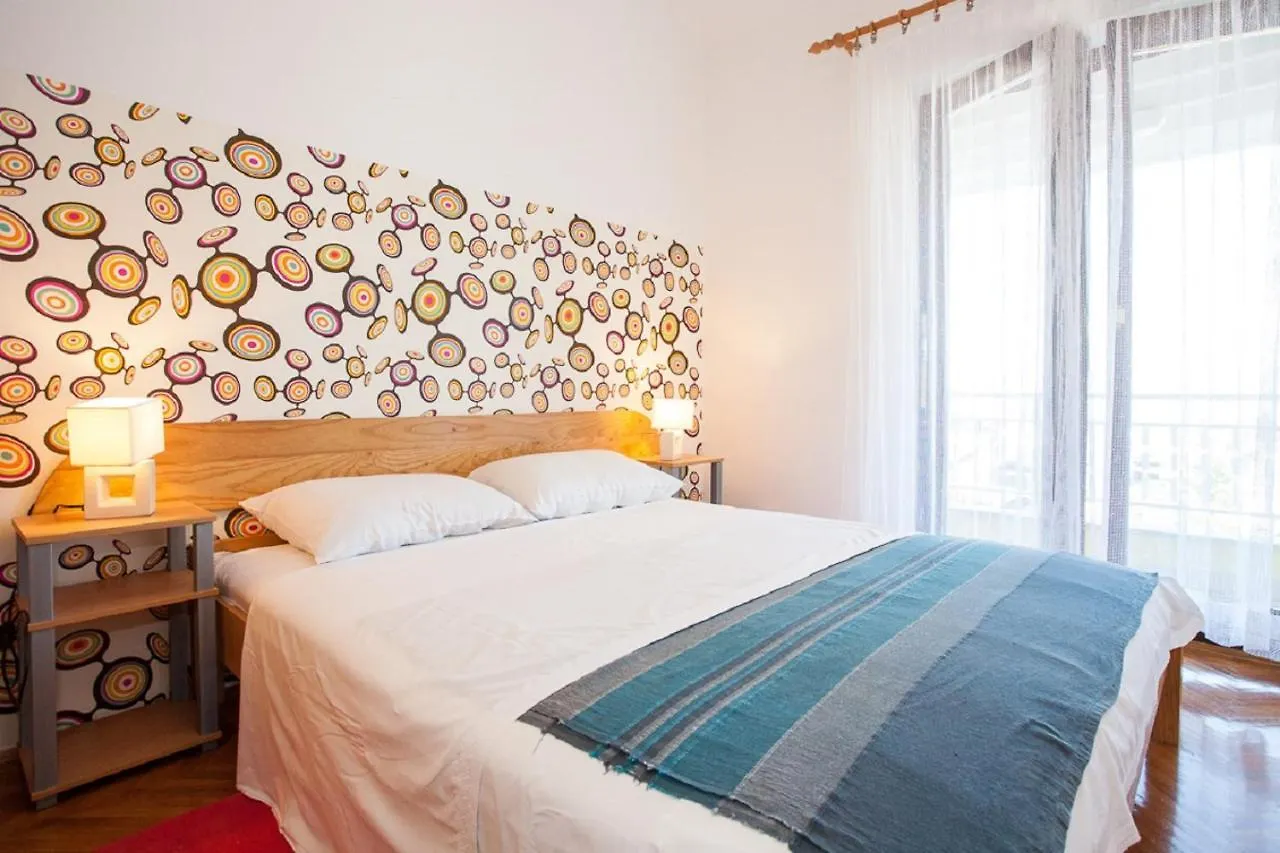 Valentina Apartment And Studio Vantacici 0*,  Croatia